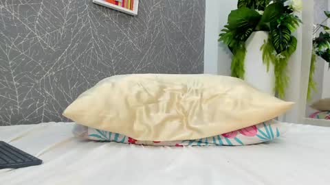 viictoriiasaenz online show from May 2026 10:36:01 AM