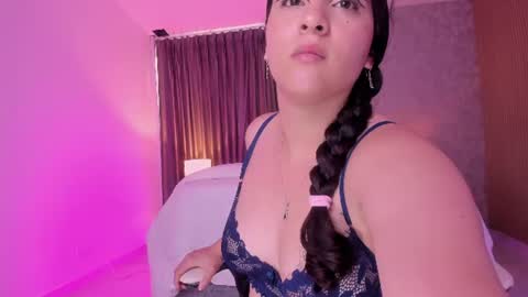 viiolet_rosee online show from July 2026 07:27:01 PM