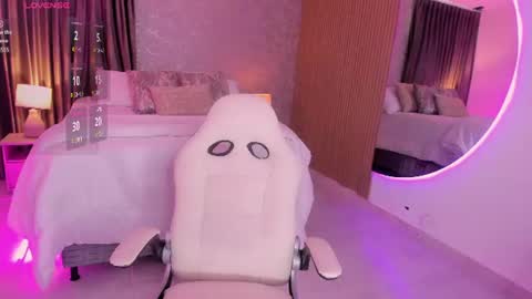 viiolet_rosee online show from July 2026 07:19:02 PM