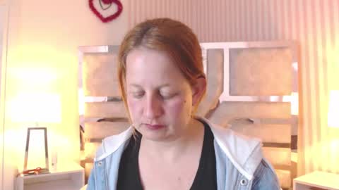Snapshot of viioletamora chatting on December 2024 12:46:02 AM Violeta online show from December 2024 12:46:02 AM