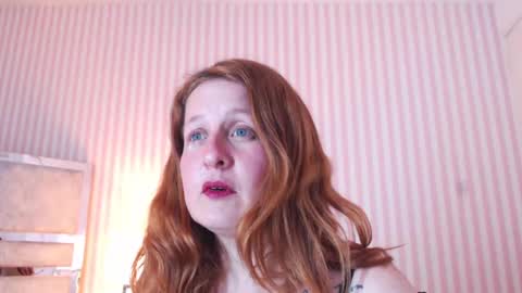 Snapshot of viioletamora chatting on December 2024 01:29:01 AM Violeta online show from December 2024 01:29:01 AM