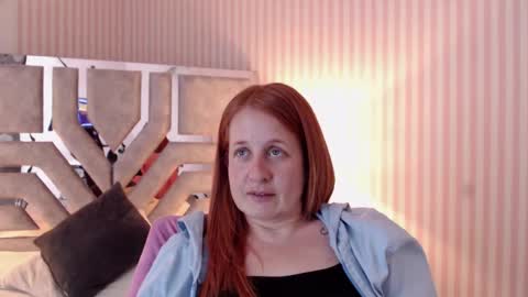 Snapshot of viioletamora chatting on January 2025 11:49:02 PM Violeta online show from January 2025 11:49:02 PM