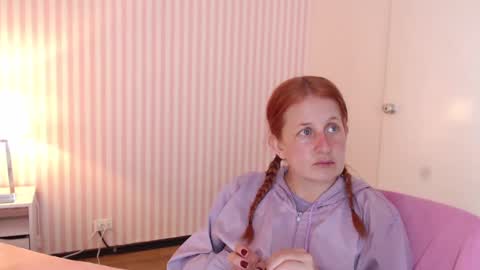 Snapshot of viioletamora chatting on January 2025 08:22:02 PM Violeta online show from January 2025 08:22:02 PM