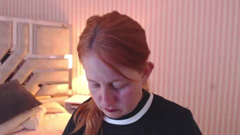 Snapshot of viioletamora chatting on January 2025 11:17:01 PM Violeta online show from January 2025 11:17:01 PM