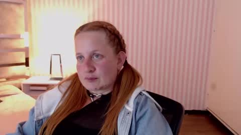 Snapshot of viioletamora chatting on January 2025 09:04:02 PM Violeta online show from January 2025 09:04:02 PM