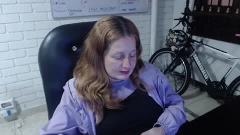 Snapshot of viioletamora chatting on February 2025 01:44:02 AM Violeta online show from February 2025 01:44:02 AM