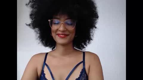 viiolettaaa online show from April 2026 08:50:02 PM