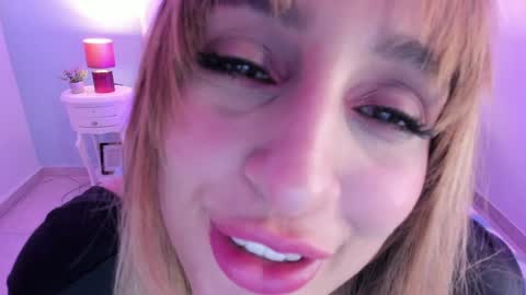 Violet online show from February 2025 01:09:02 PM