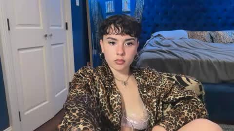 viipertheviixen online show from July 2026 11:32:01 PM