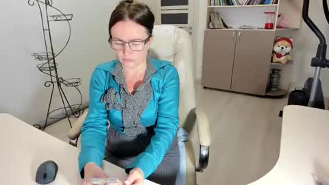 Ukrainian-woman online show from November 2025 01:15:01 PM
