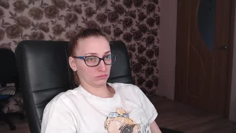 Snapshot of vikaericka chatting on February 2025 10:21:02 AM Vika online show from February 2025 10:21:02 AM