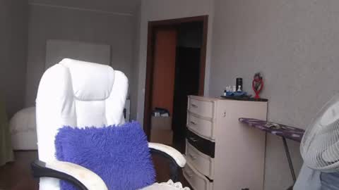 Snapshot of vikaohair chatting on June 2026 10:51:01 AM Vikaohair online show from June 2026 10:51:01 AM