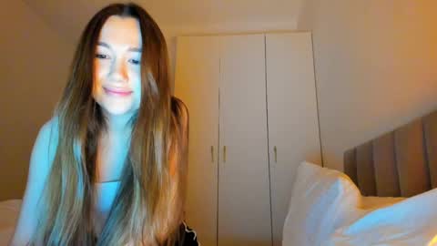 Vika   online show from May 2026 09:45:02 PM