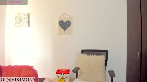 Viki Mom  online show from September 2025 05:03:02 PM