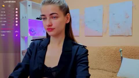 Snapshot of vikiberry chatting on November 2025 04:55:01 AM vikiberry online show from November 2025 04:55:01 AM