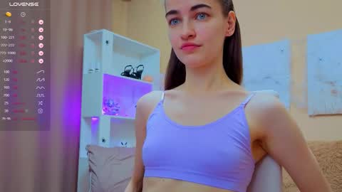 Snapshot of vikiberry chatting on November 2025 05:21:02 AM vikiberry online show from November 2025 05:21:02 AM