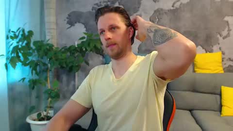 Snapshot of vikingchrisss chatting on May 2026 09:14:01 AM vikingchrisss online show from May 2026 09:14:01 AM