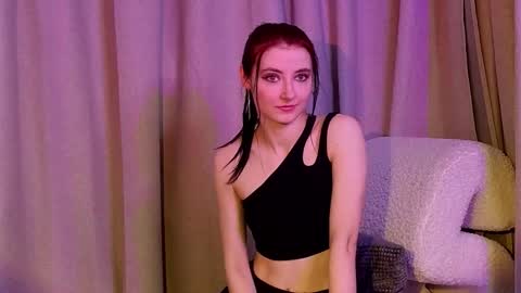 Snapshot of vikiwild chatting on March 2026 09:33:01 PM Daria online show from March 2026 09:33:01 PM