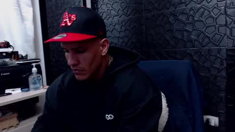 Viktor Herrera online show from February 2025 01:15:02 AM