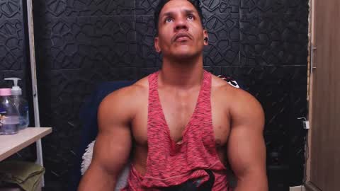 Viktor Herrera online show from October 2025 02:36:01 PM