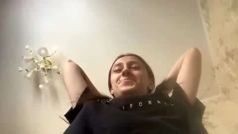 Snapshot of viktoria9898 chatting on February 2025 10:37:02 AM Sweett online show from February 2025 10:37:02 AM