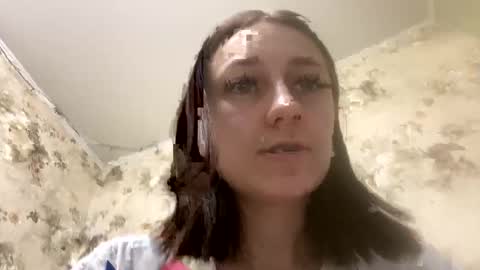 Snapshot of viktoria9898 chatting on January 2026 01:05:02 PM Sweett online show from January 2026 01:05:02 PM