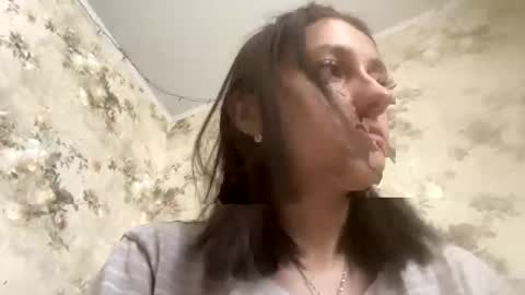 Snapshot of viktoria9898 chatting on February 2026 11:26:01 AM Sweett online show from February 2026 11:26:01 AM