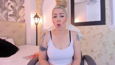 Viktoria online show from January 2025 03:13:01 PM