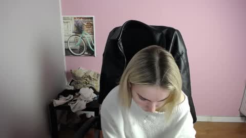 viktoria_lovely online show from April 2026 06:27:01 AM