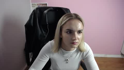 viktoria_lovely online show from June 2026 10:58:01 AM