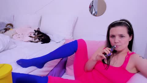 Snapshot of viktoriakiss chatting on December 2024 11:40:01 PM viktoriakiss online show from December 2024 11:40:01 PM