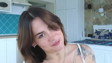 Snapshot of viktoriamoore chatting on June 2026 10:24:02 AM viktoriamoore online show from June 2026 10:24:02 AM