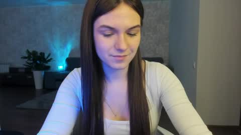 viktory_999 online show from April 2026 02:58:01 PM