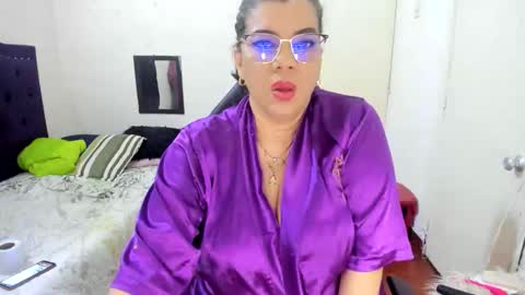 VIKY ADAMS online show from November 2025 09:54:02 AM