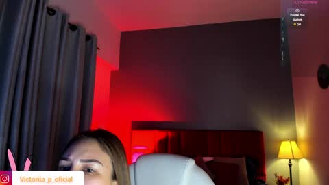 Snapshot of vikypetiteee chatting on April 2026 12:52:02 AM Victoria online show from April 2026 12:52:02 AM
