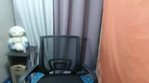 Snapshot of vin_17 chatting on March 2025 02:47:02 AM Call me Marvin online show from March 2025 02:47:02 AM