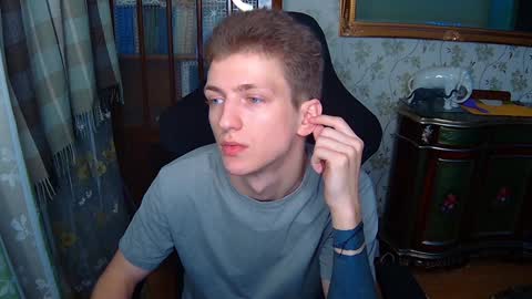 Snapshot of vince__dice chatting on January 2025 12:05:02 AM Dimoooooon online show from January 2025 12:05:02 AM