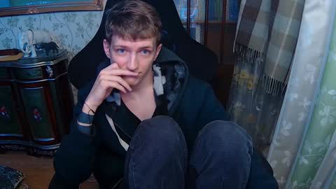 Snapshot of vince__dice chatting on January 2025 08:03:02 PM Dimoooooon online show from January 2025 08:03:02 PM