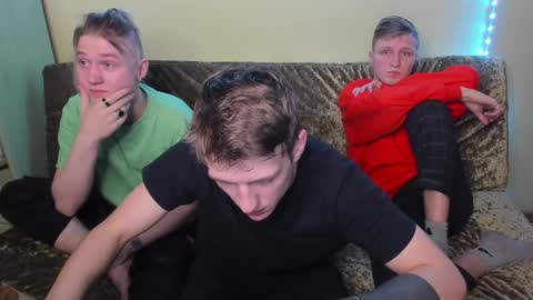 Snapshot of vince__dice chatting on January 2025 10:28:02 PM Dimoooooon online show from January 2025 10:28:02 PM