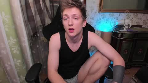 Snapshot of vince__dice chatting on February 2025 10:21:01 PM Dimoooooon online show from February 2025 10:21:01 PM