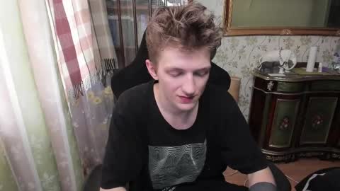 Snapshot of vince__dice chatting on February 2025 09:34:02 AM Dimoooooon online show from February 2025 09:34:02 AM