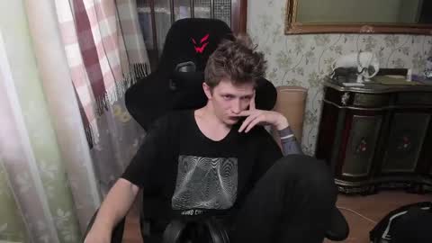 Snapshot of vince__dice chatting on February 2025 12:36:01 PM Dimoooooon online show from February 2025 12:36:01 PM