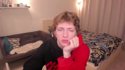 Snapshot of vince__dice chatting on November 2025 09:28:01 PM Dimoooooon online show from November 2025 09:28:01 PM