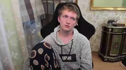 Dimoooooon online show from July 2026 06:37:01 PM