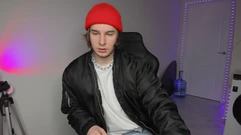 Vincent Strong online show from December 2024 10:02:02 AM