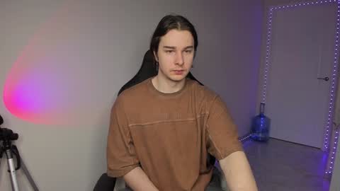 Vincent Strong online show from December 2024 08:23:02 AM