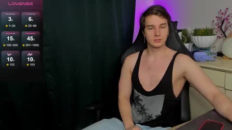 Vincent Strong online show from September 2025 12:09:02 PM