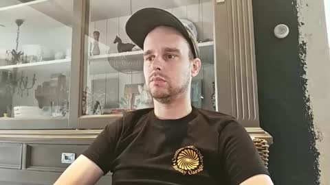 Snapshot of vincentbb1 chatting on September 2025 01:04:01 PM Vincent online show from September 2025 01:04:01 PM