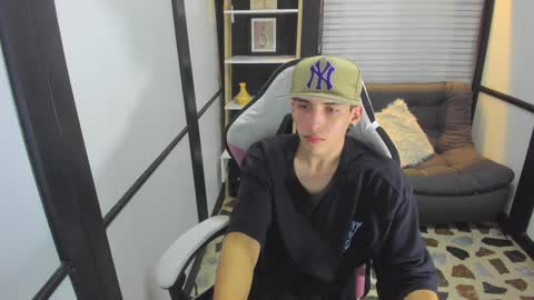 Vincent online show from December 2024 11:51:01 PM