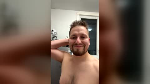 vindicator0321 online show from May 2026 02:51:02 AM